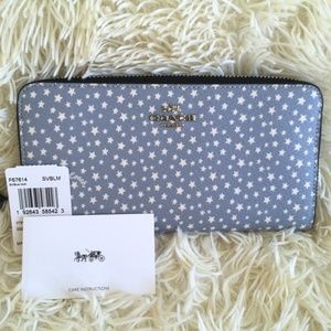 coach wallet light blue